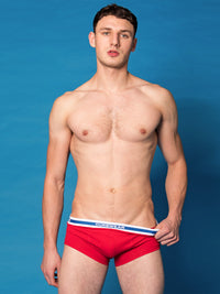 BEYOND Trunk Vivid Red