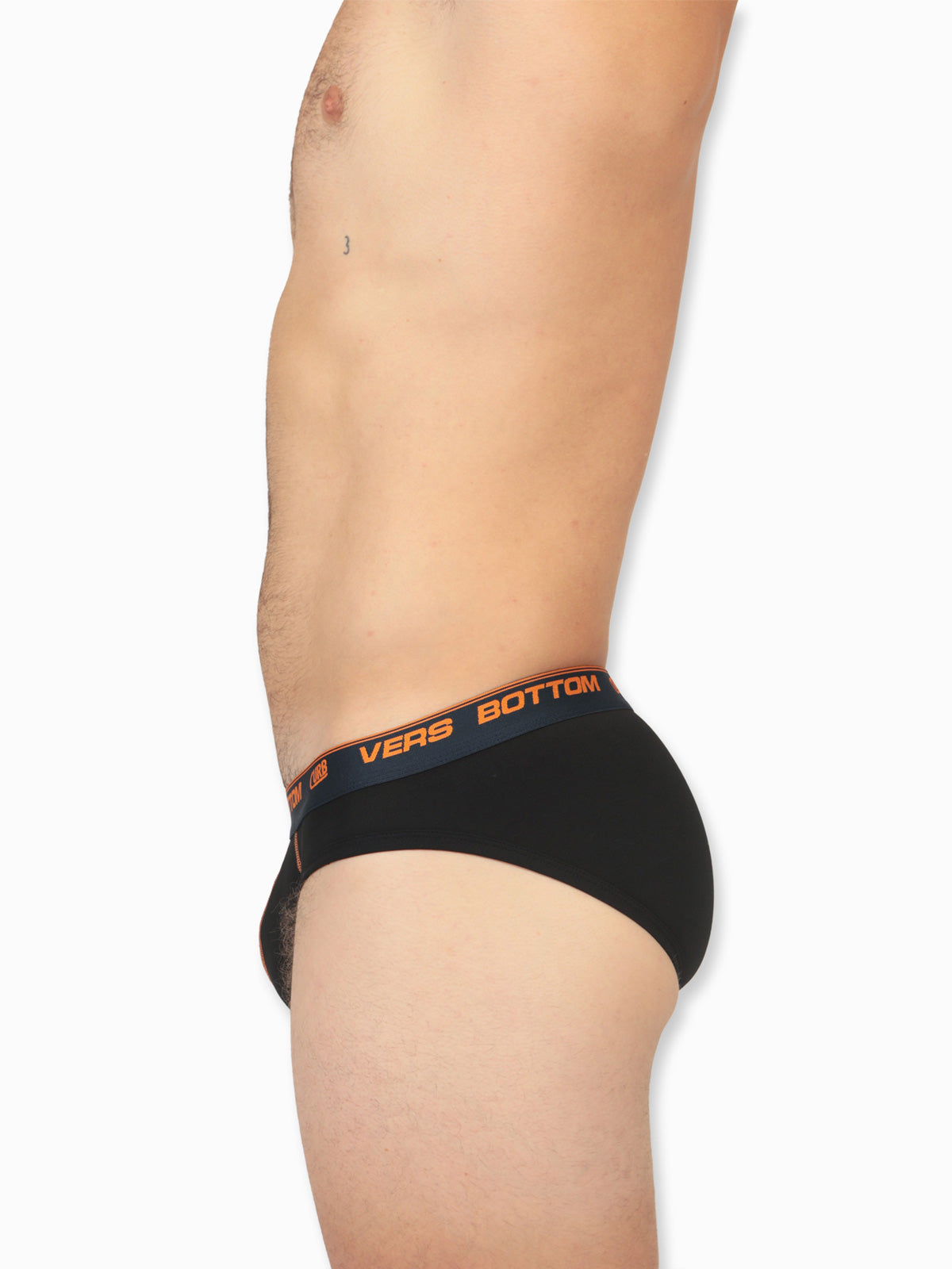 IDENTITY Brief Vers Bottom